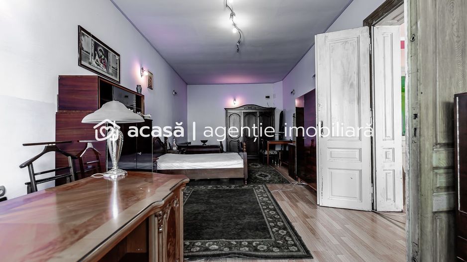 Locuință spațioasă cu grădină mare, în Aradul Nou, calea Timișorii - Poză 5