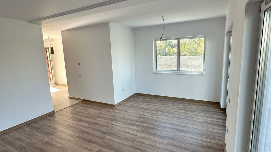 COMISION 0%, Duplex 4 Camere, Despartit prin Camera Tehnica, SACALAZ - Poză 2