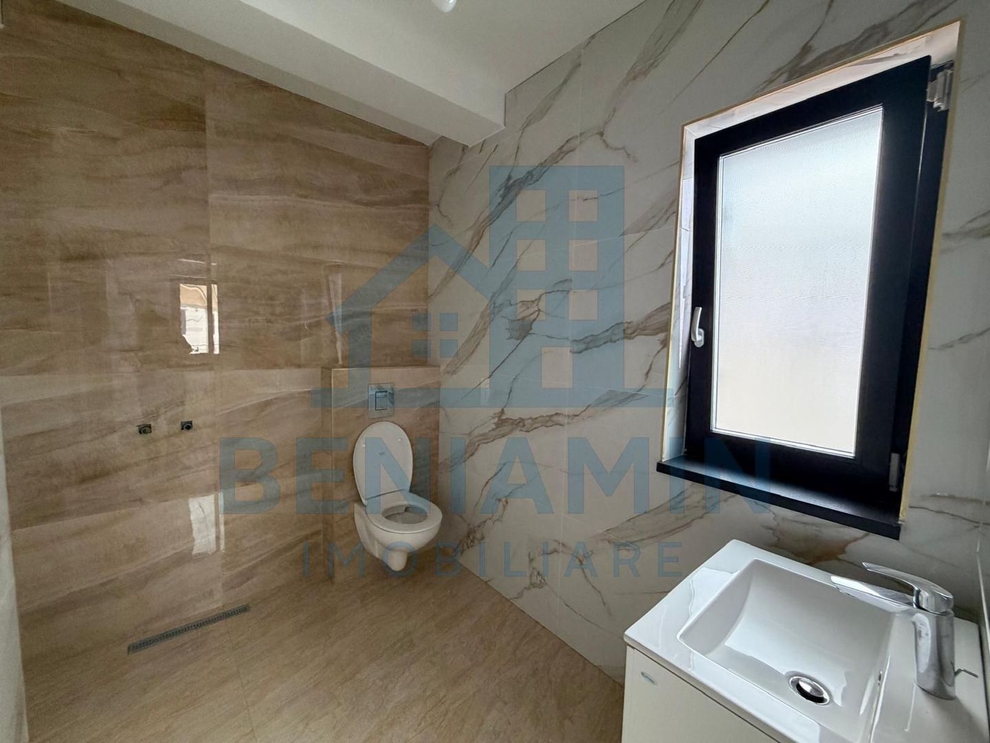 Casa P+1 Living-Bucatarie-3 Dormitoare-Toate utilitatile-Disponibila - Poză 13