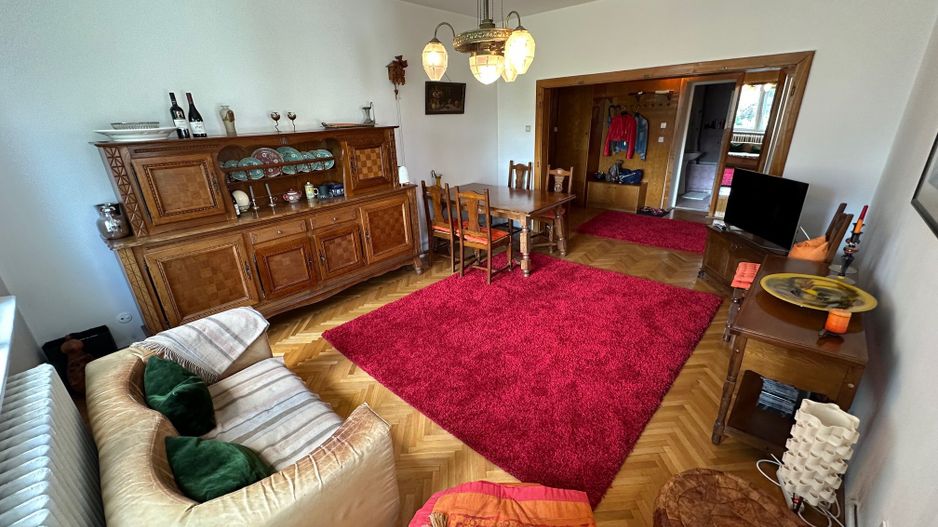 Apartament 5 camere in imobil tip asociatie zona Centrala - Poză 1