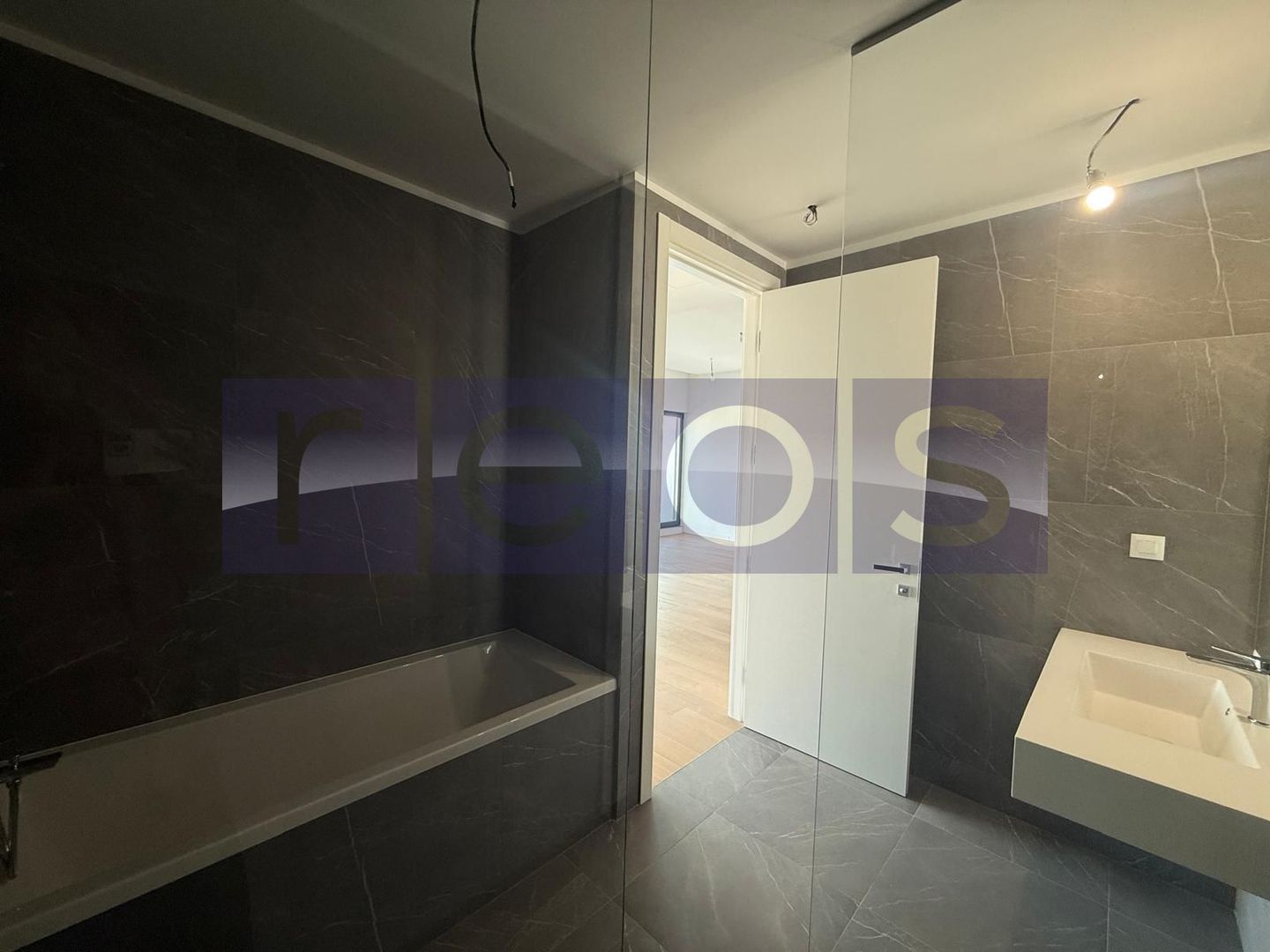 OPORTUNITATE | VANZARE 2 CAMERE | ONE VERDI | 67MP | TERASA | PARCARE - Poză 9