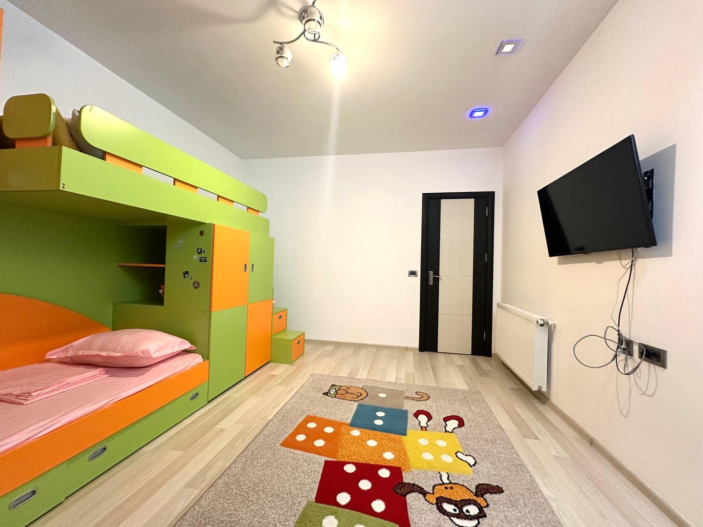 Apartament cu 4 camere + loc de parcare Subteran, Brasov - Poză 8