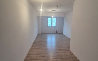 Pethouse de închiriat in centru Resitei - Poză 5