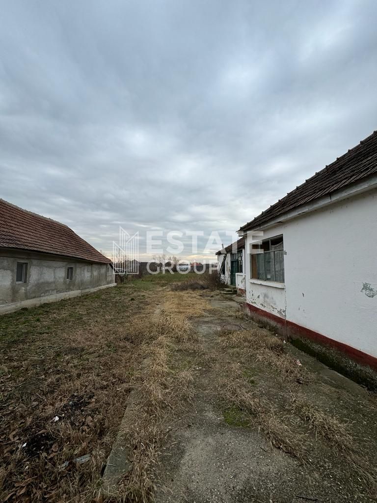 Teren cu casa demolabila in Sanandrei - Poză 2