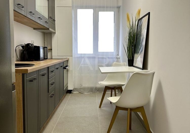 Apartament luminos. Finisat modern. Zonă liniștită. - Poză 4