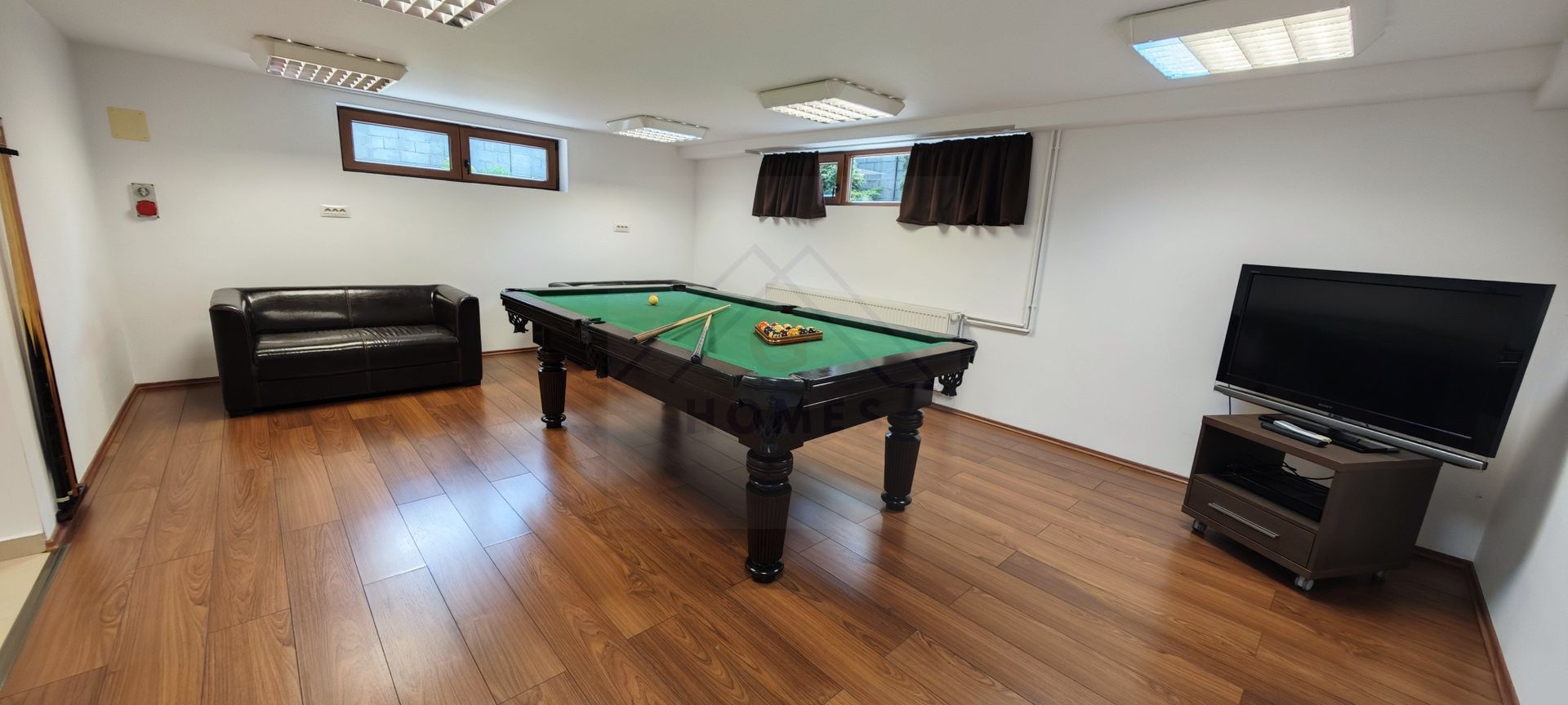 Casa spatioasa. Pretabil si pt. clinica, invatamant, camin varstnici. - Poză 35