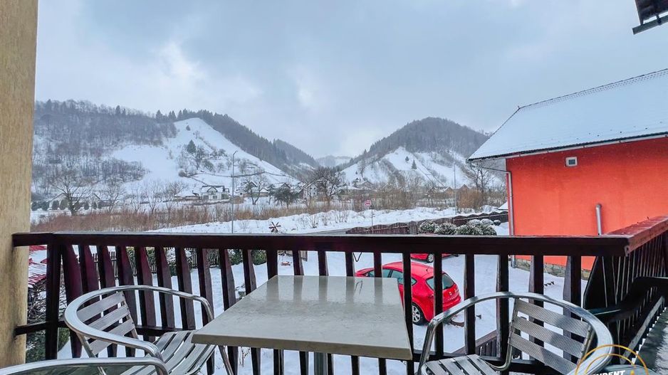 In regiune pitoreasca, cu view montan, Moeciu de Jos, Bran, Brasov - Poză 7