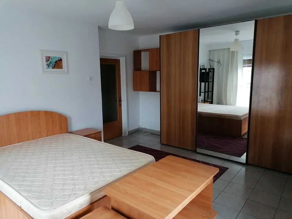 Piata Unirii, Bd. Corneliu Coposu, Piata Sf. Vineri, garsoniera - Poză 2