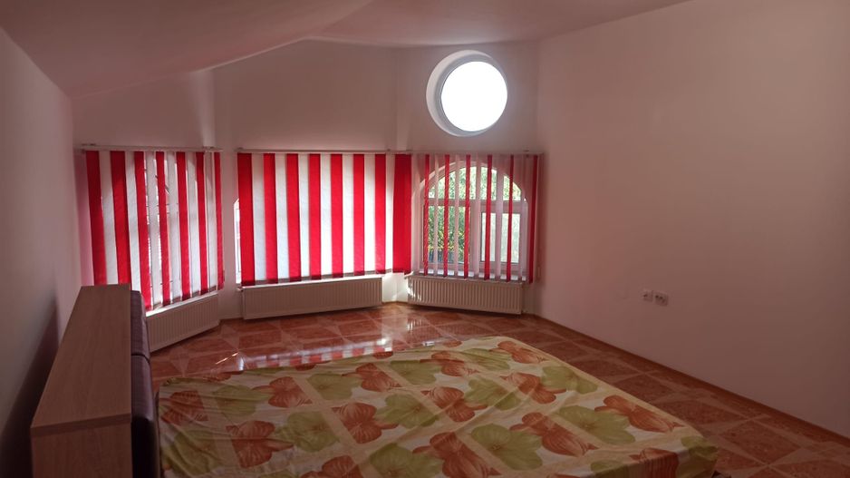 Casa 5 camere, 250 mp teren liber, adiacent șoseaua Leordeni - Poză 20