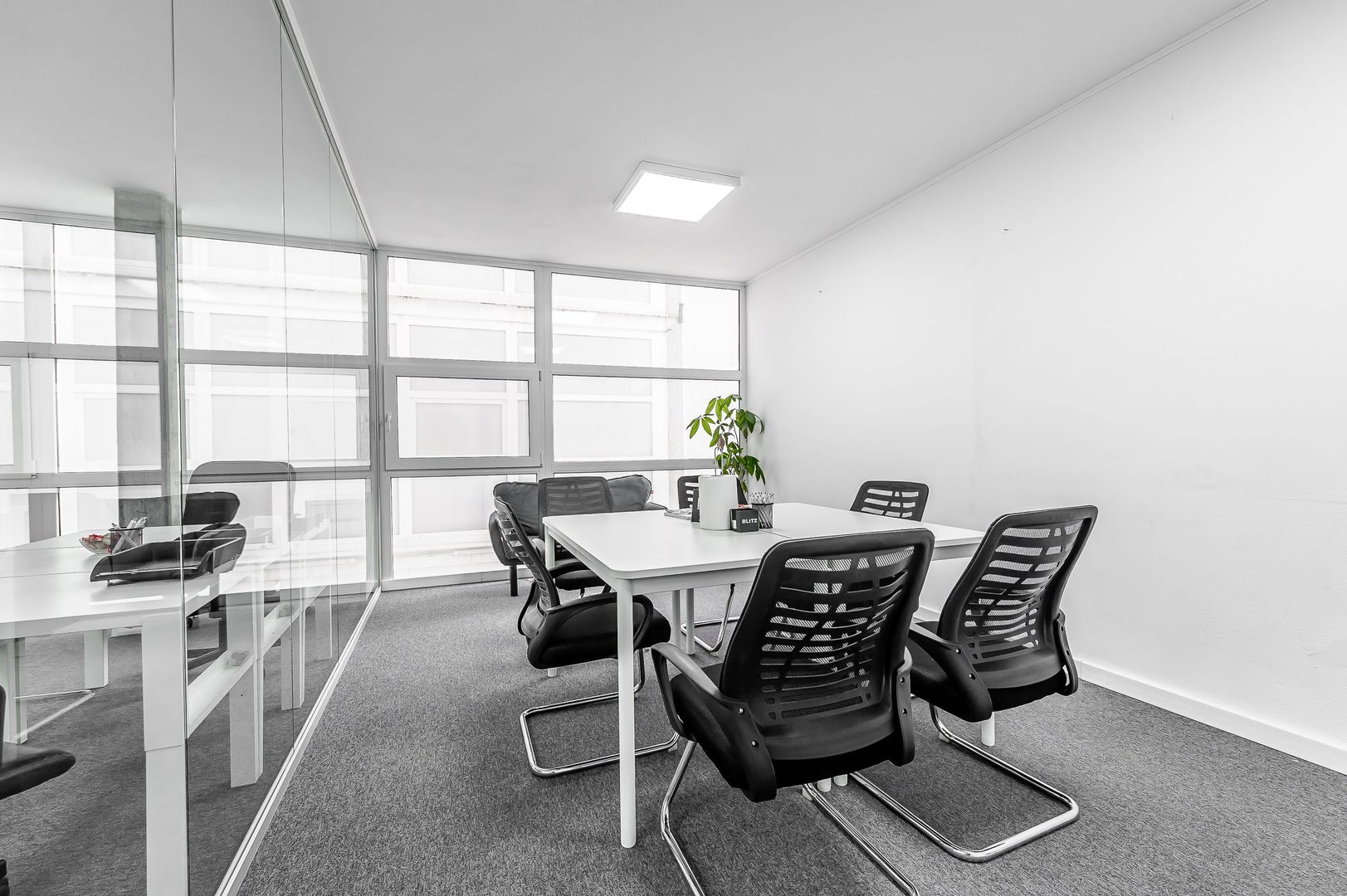 INCHIRIAT Spațiu de birouri ultracentral pe strada Iustin Marsieu - Poză 4