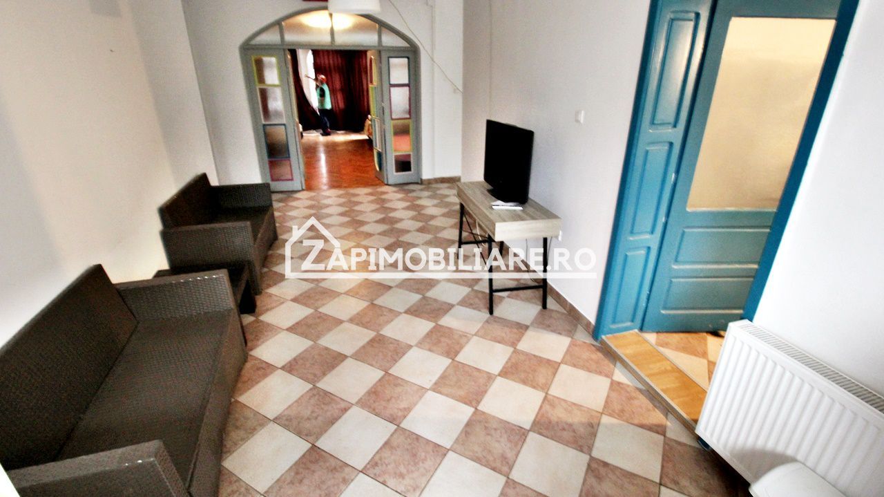 Cazare muncitori 10 camere,3 bucătării,5 băi,10.000 mp teren - Poză 9