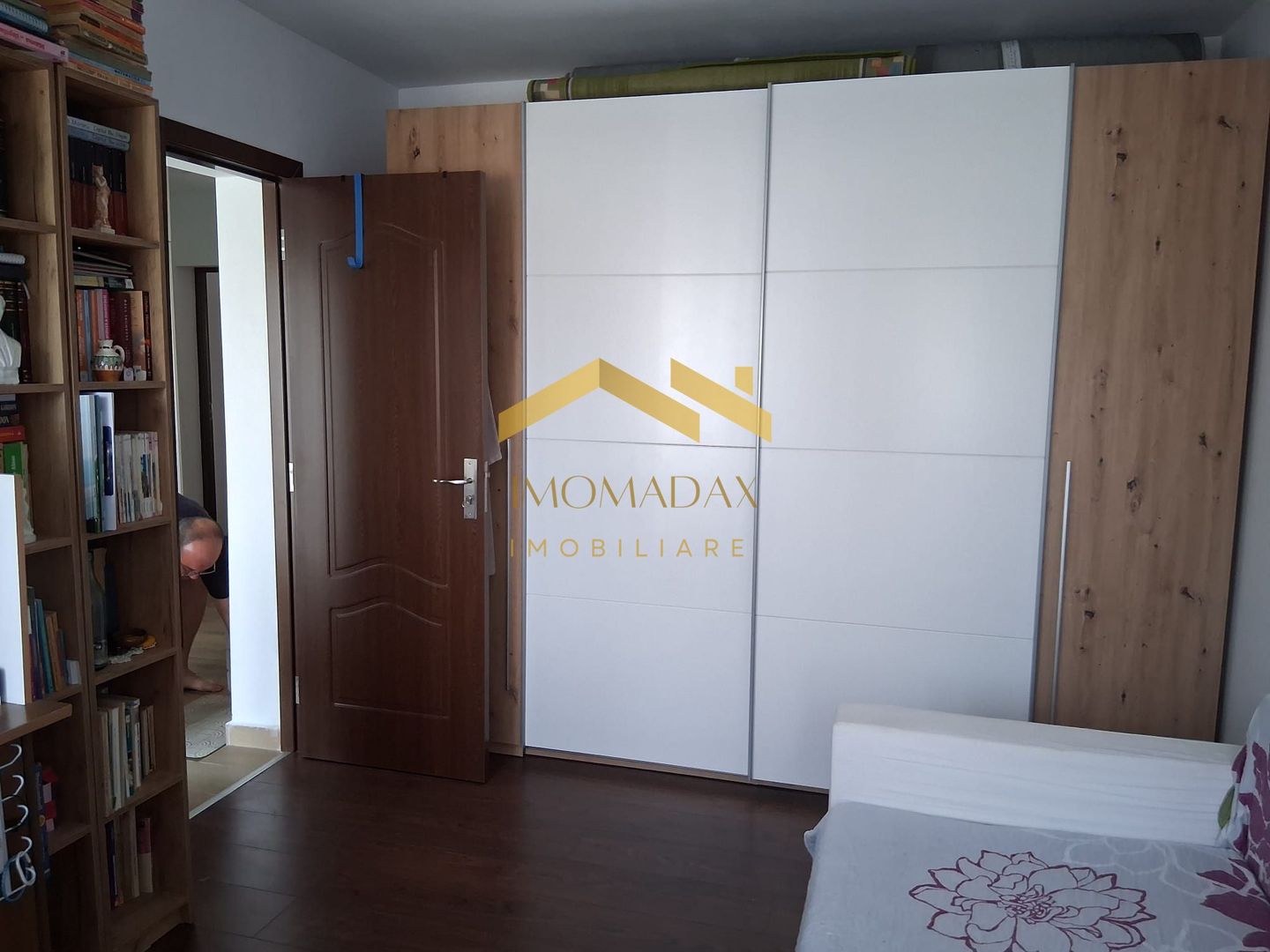 -Casa Individuala - 4 camere -teren generos - - Poză 9