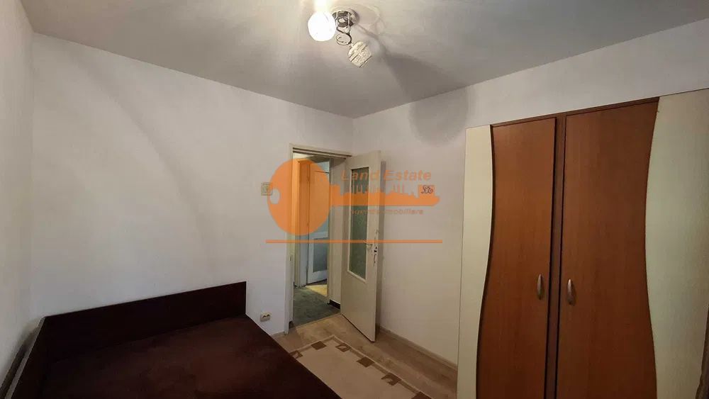2 Camere la 10 minute de Metrou Apărătorii Patriei - Poză 1