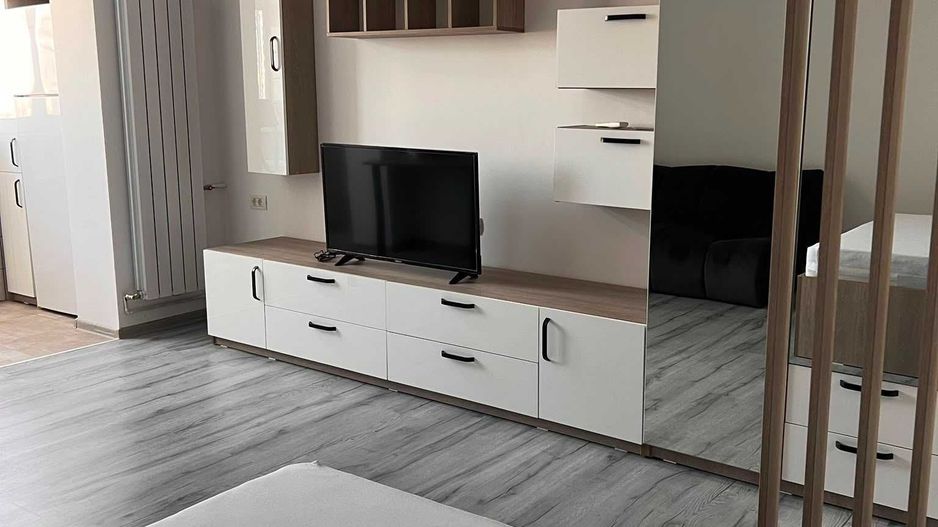 Garsonieră 30 mp, renovată, mobilată, 3 lifturi, metrou 2 minute - Poză 6