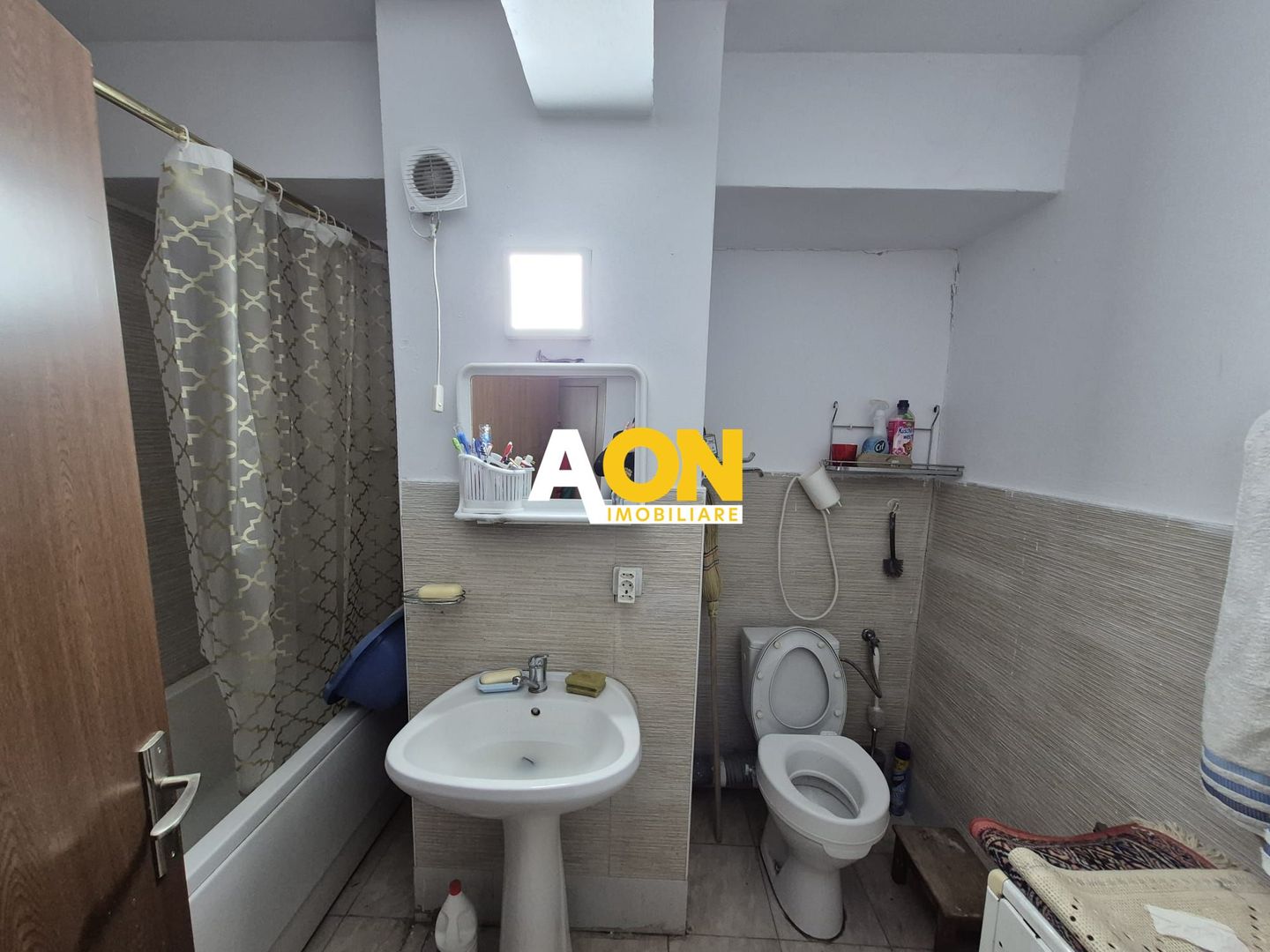 Apartament 2 Camere, Etaj 3, 55 mp, Decomandat, Zona Penny Micesti - Poză 8