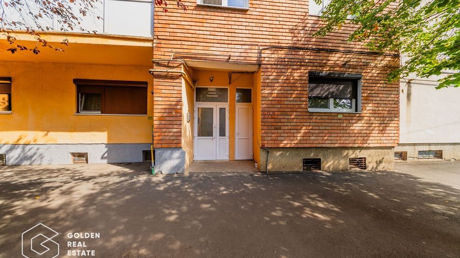 Apartament 4 camere, total decomandat, zona Miorita - Poză 18