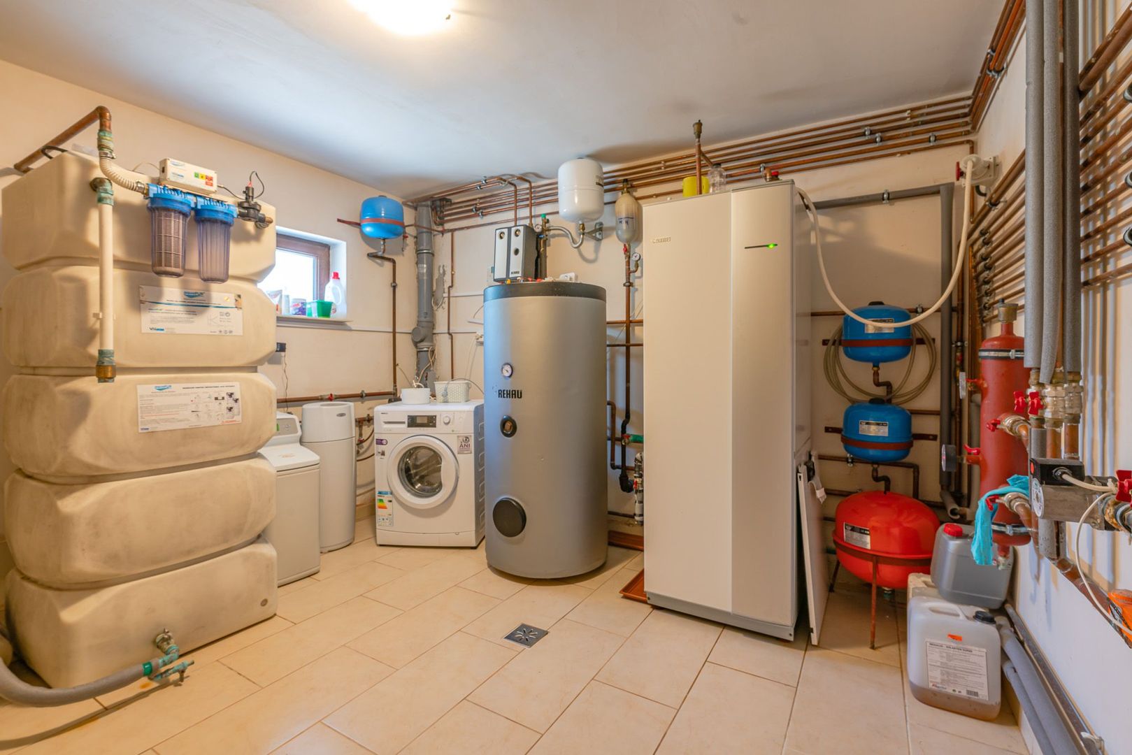 Casa Sacele amplasata in vecinatatea padurii cu pompa de caldura - Poză 21