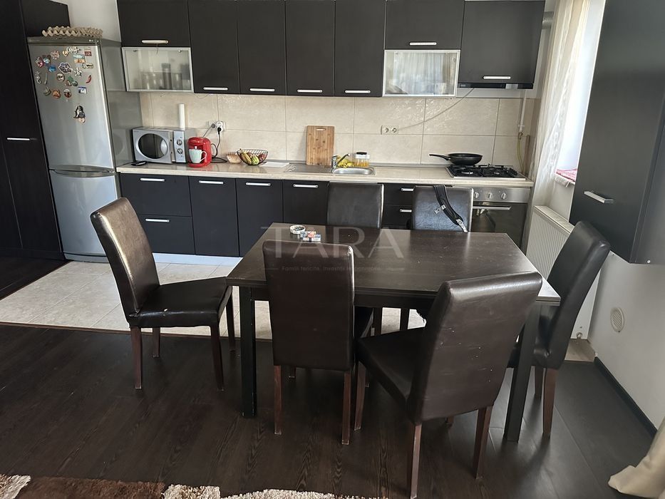 Apartament cu 2 camere, 2 balcoane de 15 mp, zonă Florilor. - Poză 3