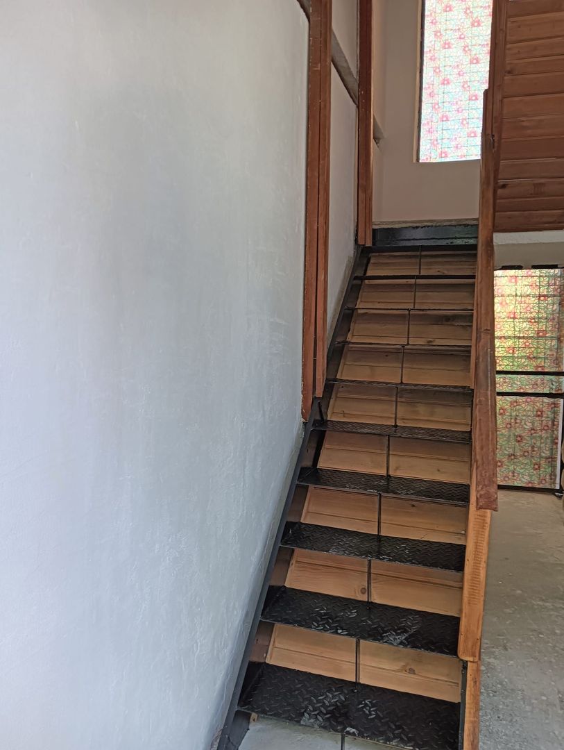 Vanzare apartament -3 camere la casă, etaj 1+pod+cota teren–Târgoviște - Poză 17