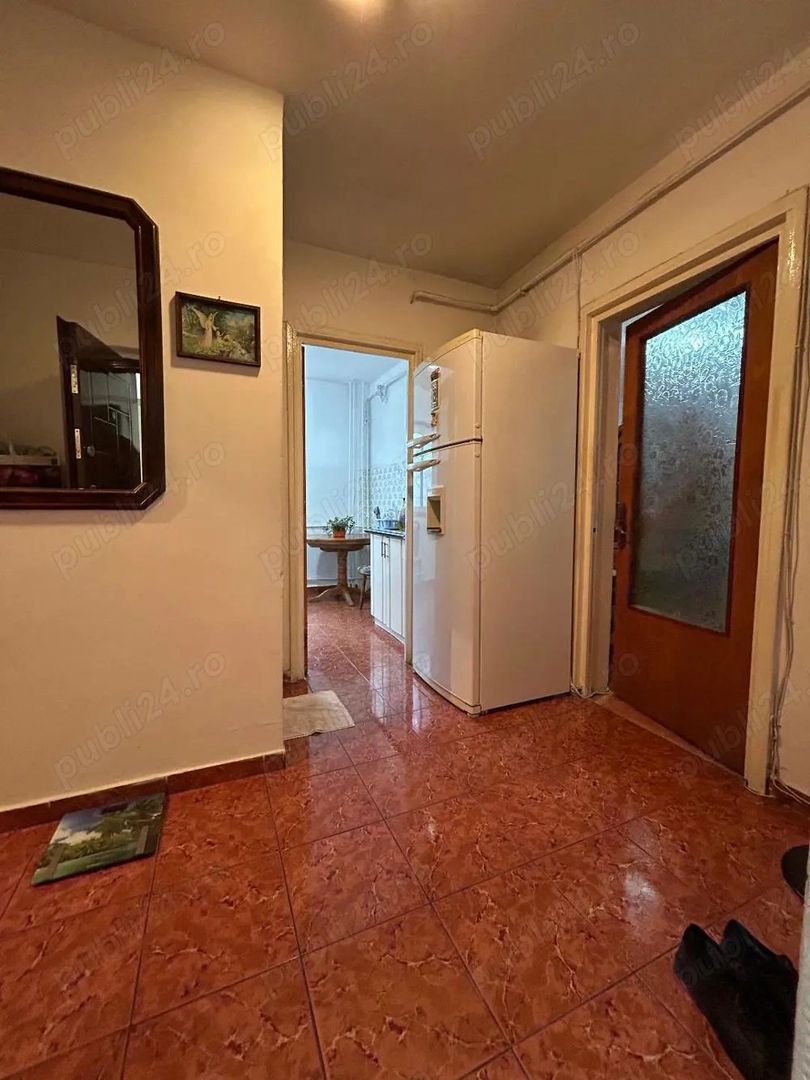 Vand ap 3 camere semidecomandat  Sos.Pantelimon - Poză 6