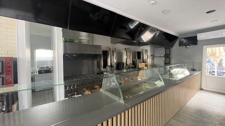 Spatiu Comercial | Vitrina 7ml | Metrou Pipera | Trafic Intens - Poză 2