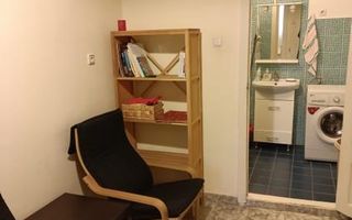 🏡 Vând apartament cochet cu 2 camere, la curte comună – zona Sinaia - Poză 5