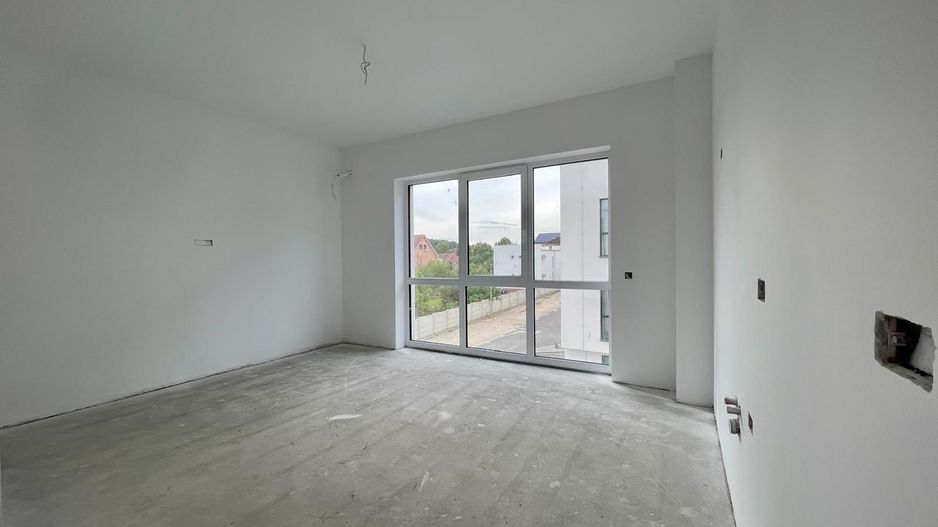 APARTAMENT NOU SANMARTIN CU LOC DE PARCARE INCLUS - Poză 1