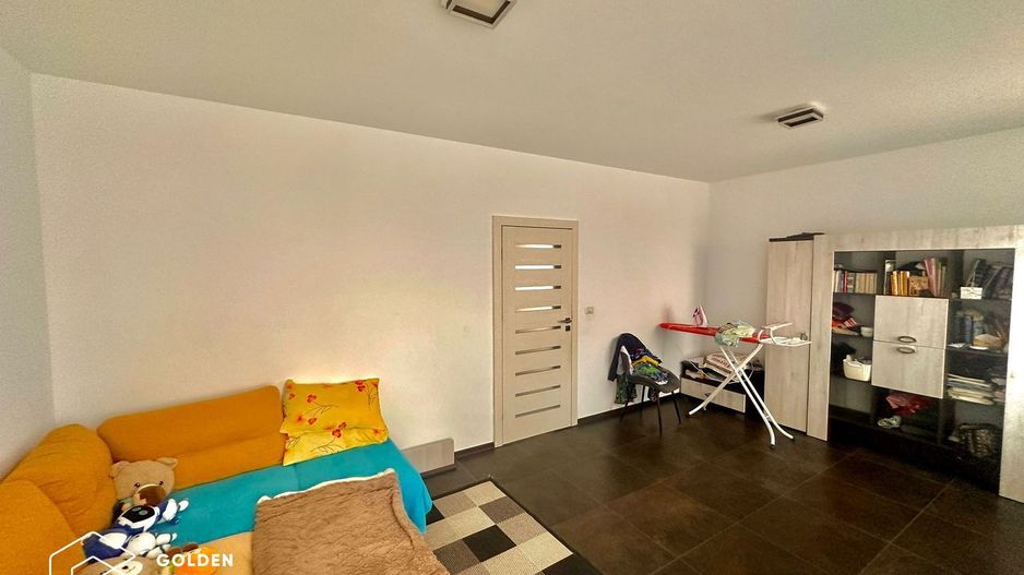 Oportunitate! Vila de lux, Livada, P+E, 5 camere, teren 957mp - Poză 12