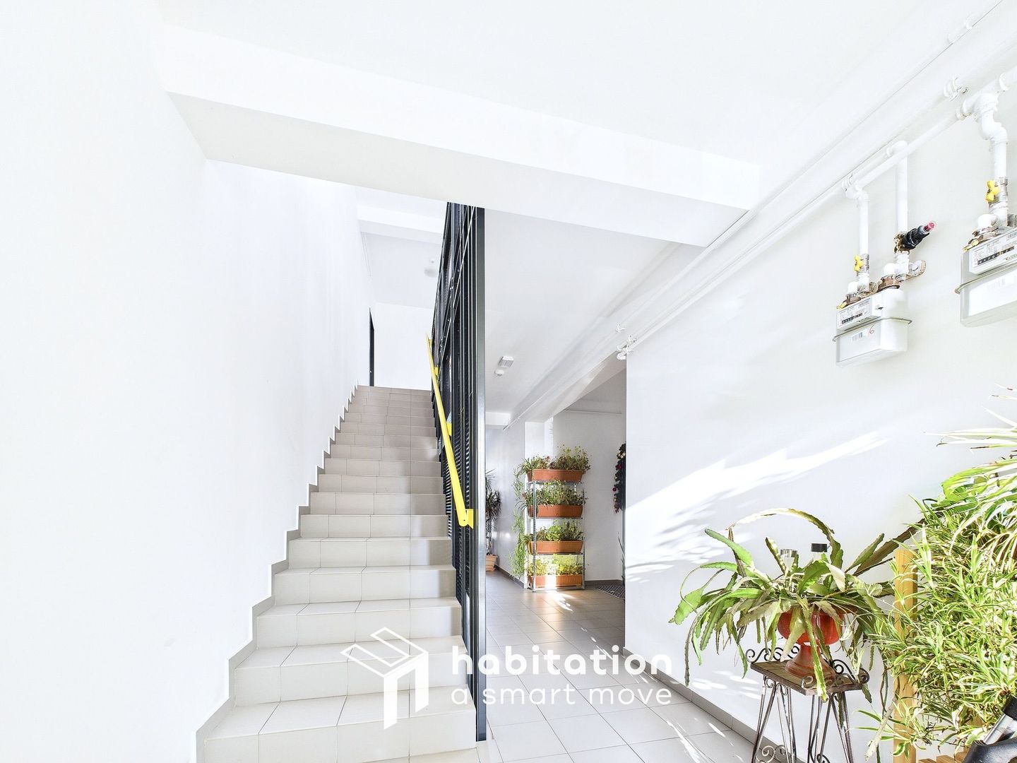 Refugiu urban: 2 camere, decomandat, în Bucovina, langă Iulius Town - Poză 27