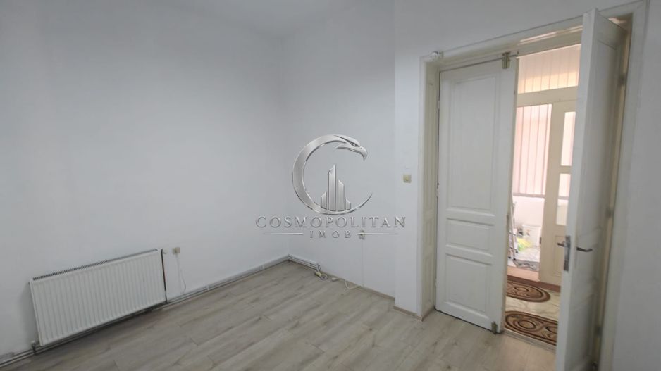 Casa Spatiu comercial zona ISJ Buzau 160mp Pret: 110.000 - Poză 7