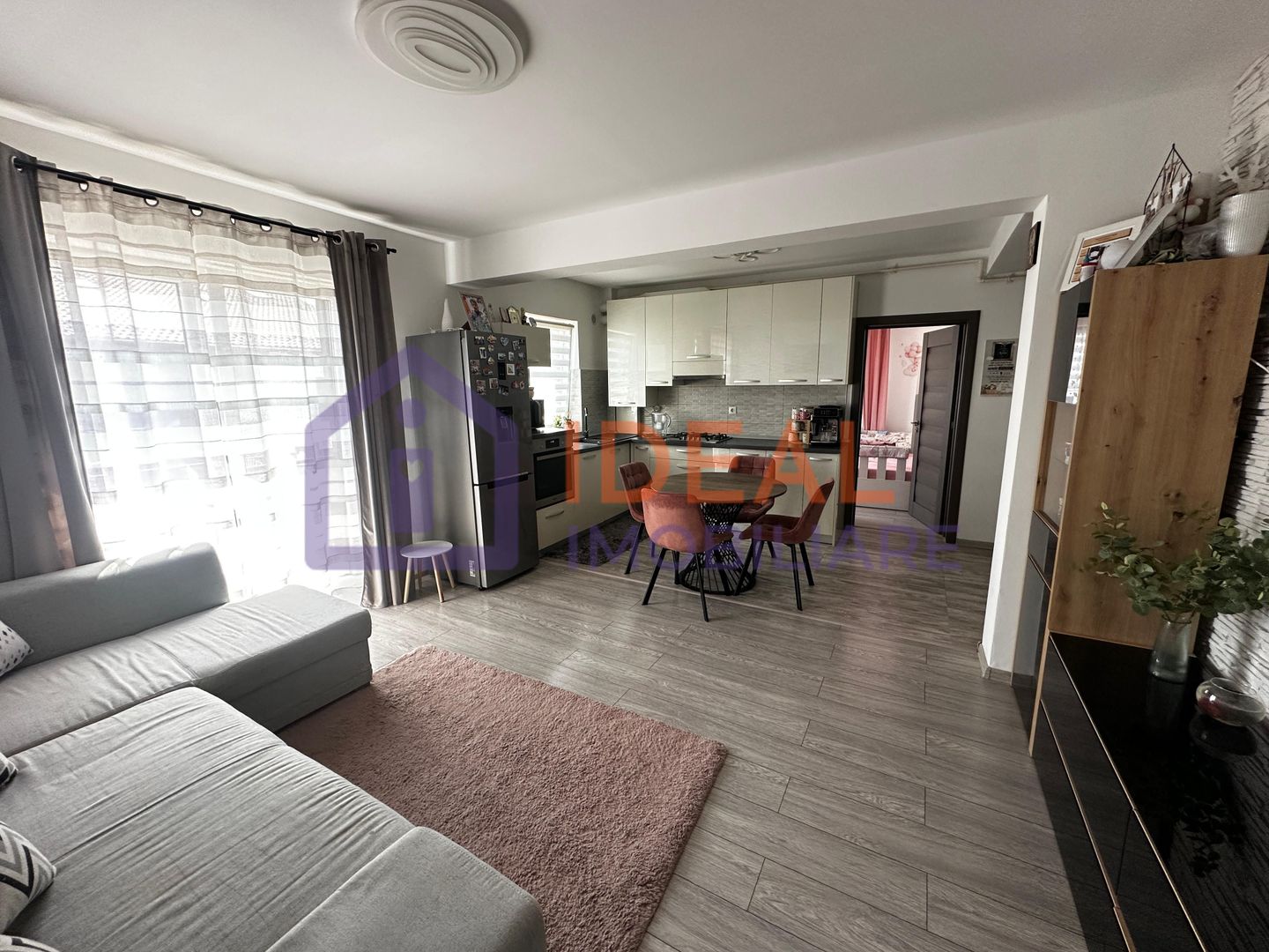 Apartament cu 3 camere complet Mobilat, in Cartierul Arhitectilor - Poză 1