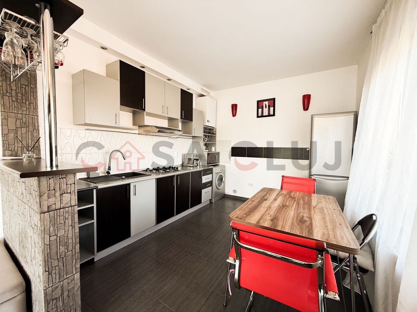 Apartament spatios cu terasa de 50 mp si vedere panoramica - Poză 5