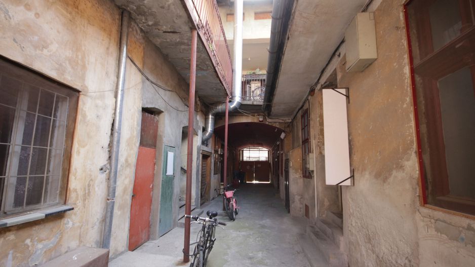 Casa cu apartamente si SAD -uri in zona Traian - Poză 26