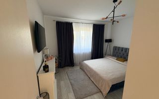 MOBILAT-UTILAT, 3 CAMERE, CURTE SPATOASA - Poză 6