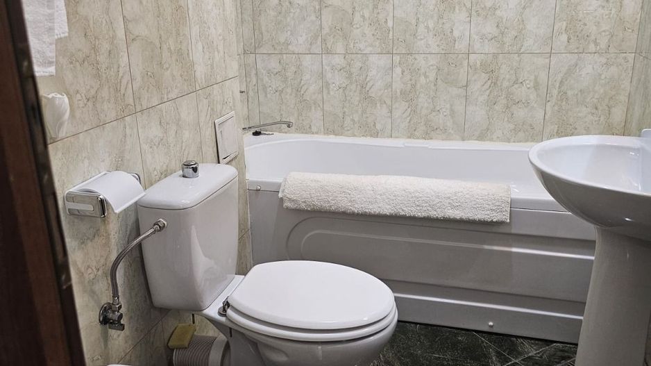 De inchiriat o camera Italian Residence, etaj 9/12, 420 euro - Poză 20