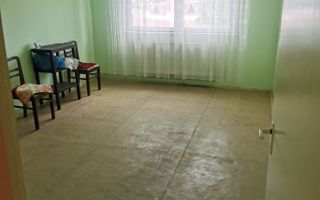 Apartament decomandat, 2 camere,  zona Vasile Aron - Poză 1