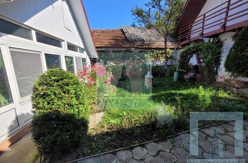 Casa singur în curte, 1000 mp teren - zona Tarlungeni - Poză 7