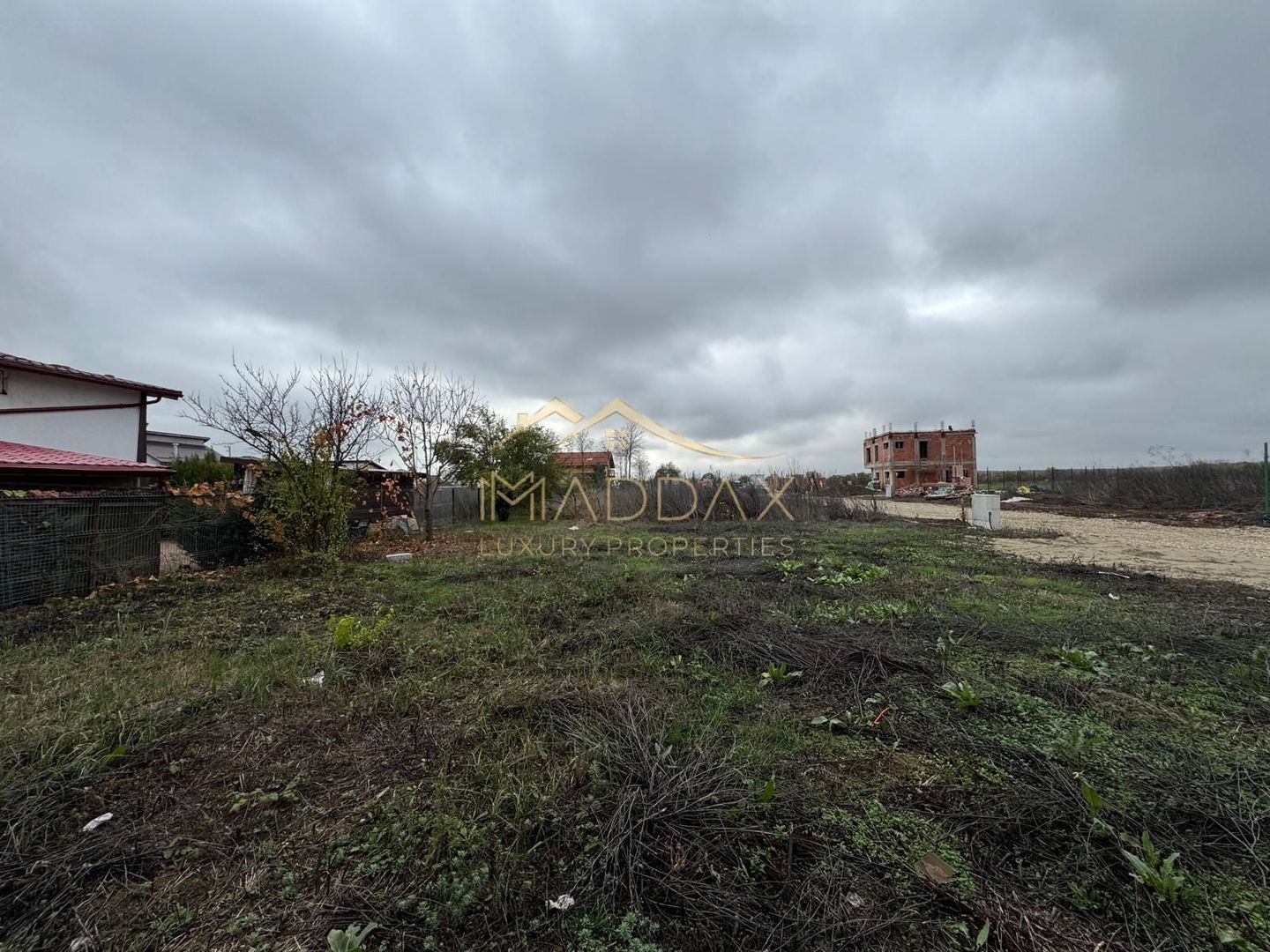 Maddax Luxury Properties vă propune spre vânzare un lot de teren în Balotești - Poză 3