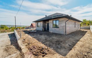 Casă spre vânzare - Ghidighici - strada Tineretului