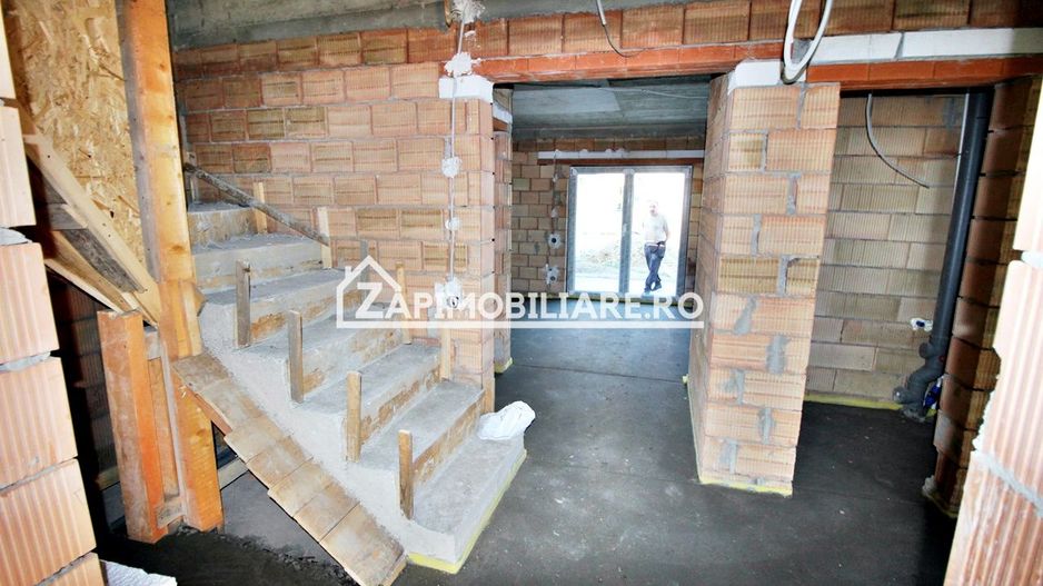Casa la cheie 4 camere,2 bai,105mp,288 mp teren, 0% comision - Poză 14