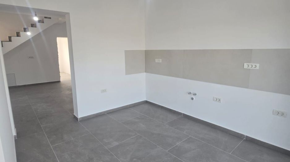 Duplex cu 4 camere, terasă și logie | Timișoara, Plopi | 172.000 € - Poză 6