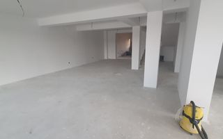 Vilă Spațioasă cu Vedere Superbă la Lac – Ghermănești Confort, Eleganță și Intim - Poză 3