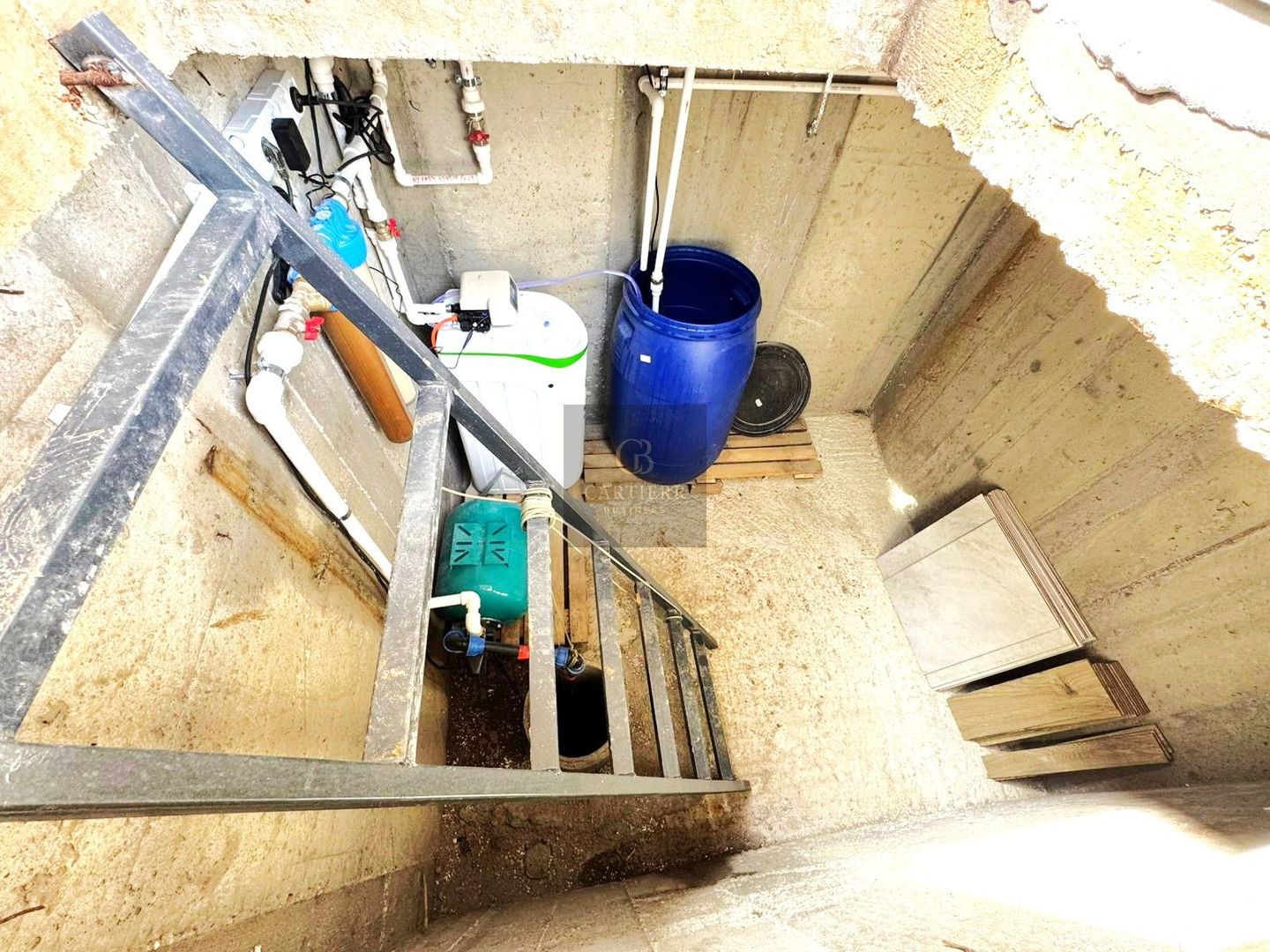 CASĂ + GARAJ | 5 CAMERE | BERCENI | - Poză 6