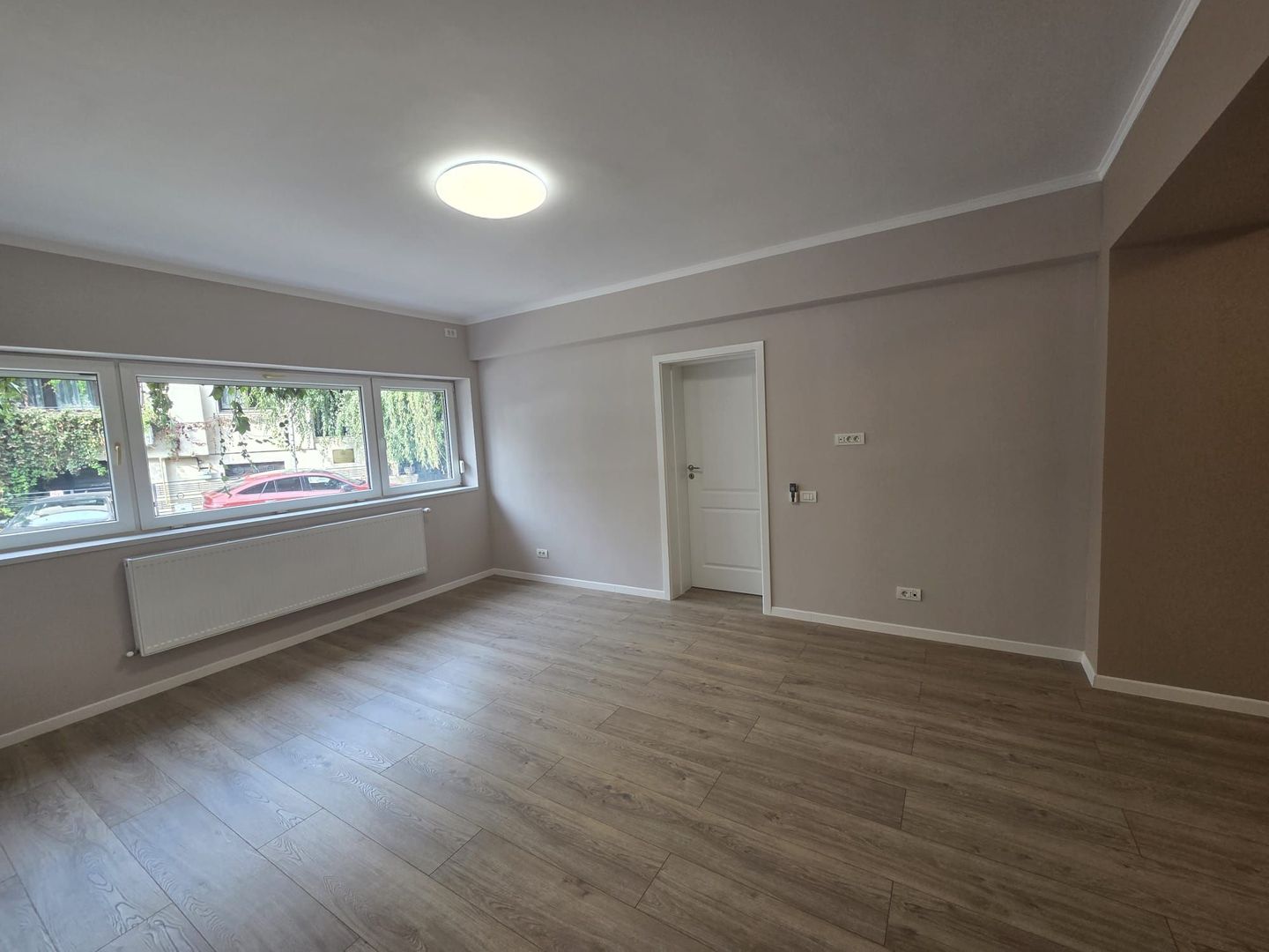 Apartament  3 camere-Ideal Notariat-Ideal Avocat - Poză 3