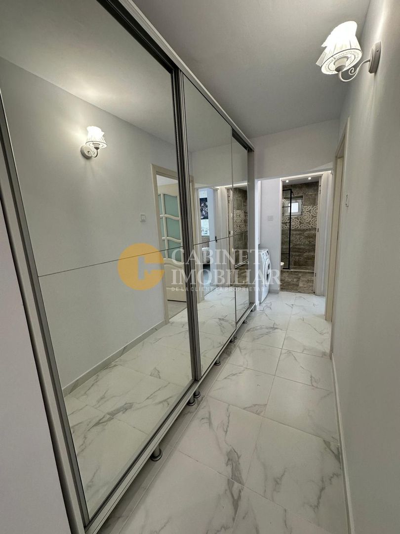 3 CAMERE DECOMANDAT 74 MP ULTRAFINISAT - Poză 7