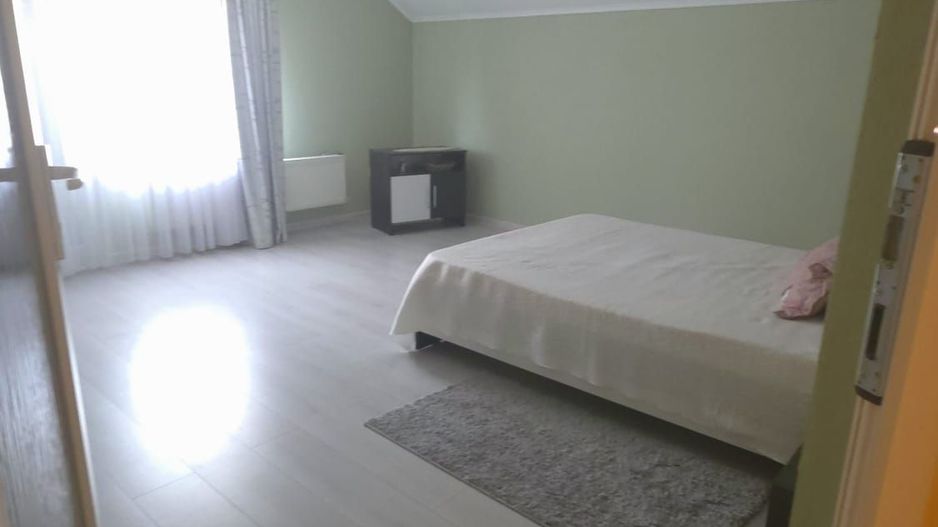 Casa langa Blue Sky cu panouri solare, garaj si terasa mare - Poză 4