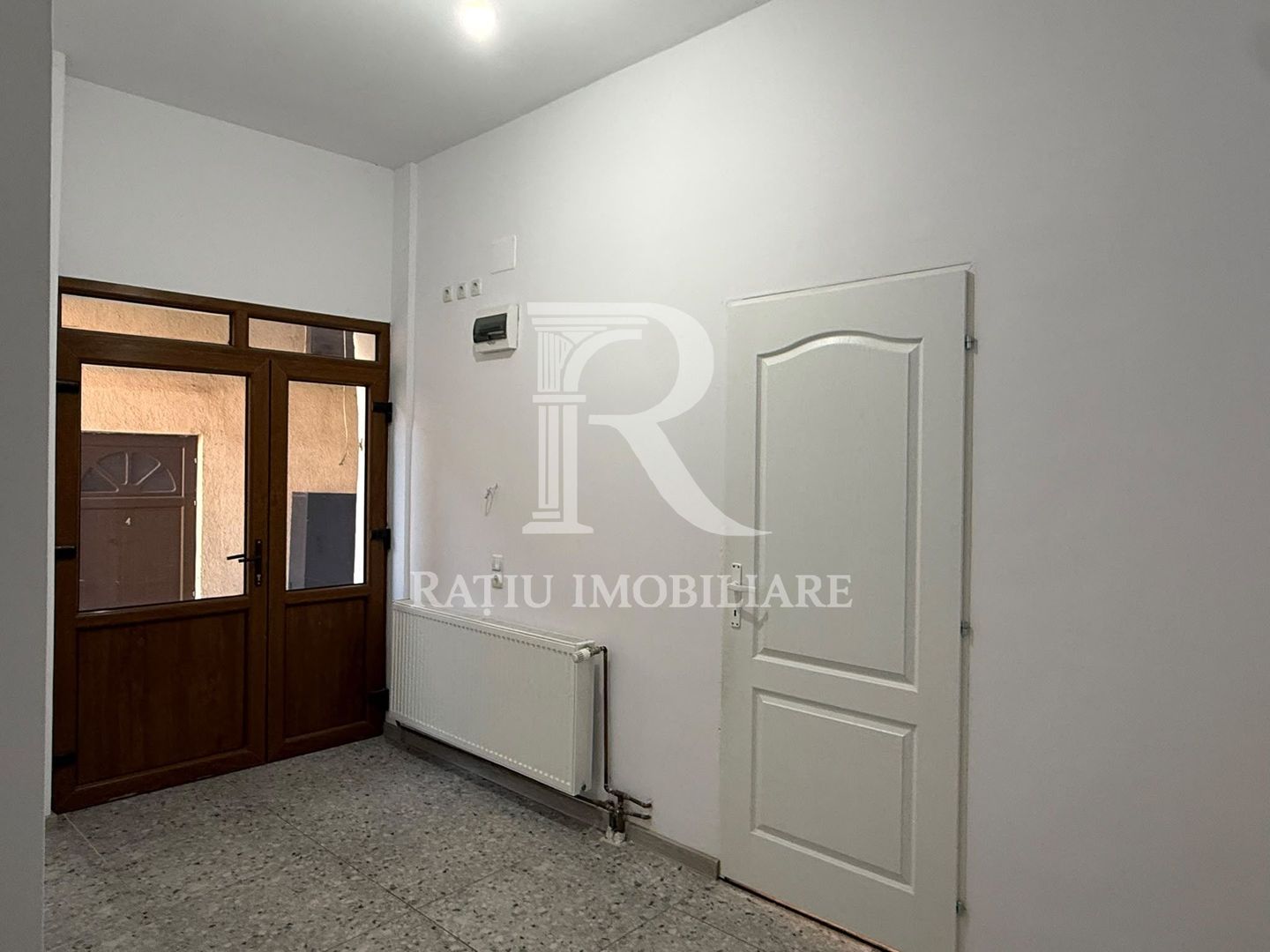 Spatiu Comercial | Ultracentral | 43 mp | Oradea - Poză 3