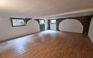 De vanzare casa 6 camere, S+P+M, 900mp teren, Cetate - Poză 17