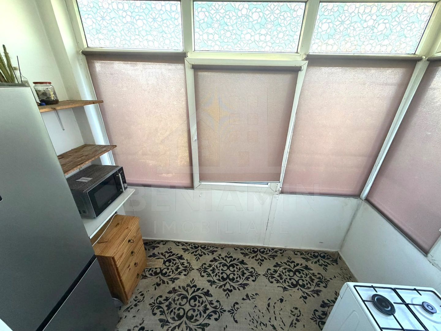 Apartament 3 camere si 2 bai Rovine decomandat 67mp  an1985 - Poză 8