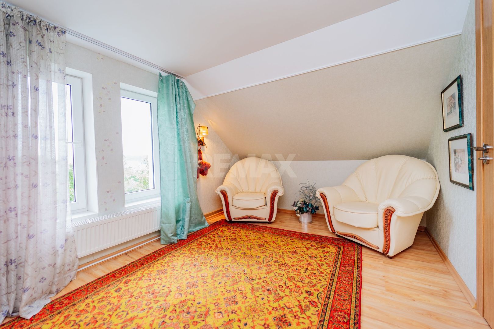 Casa cu 3 nivele Bălțata gata de trai - Poză 8